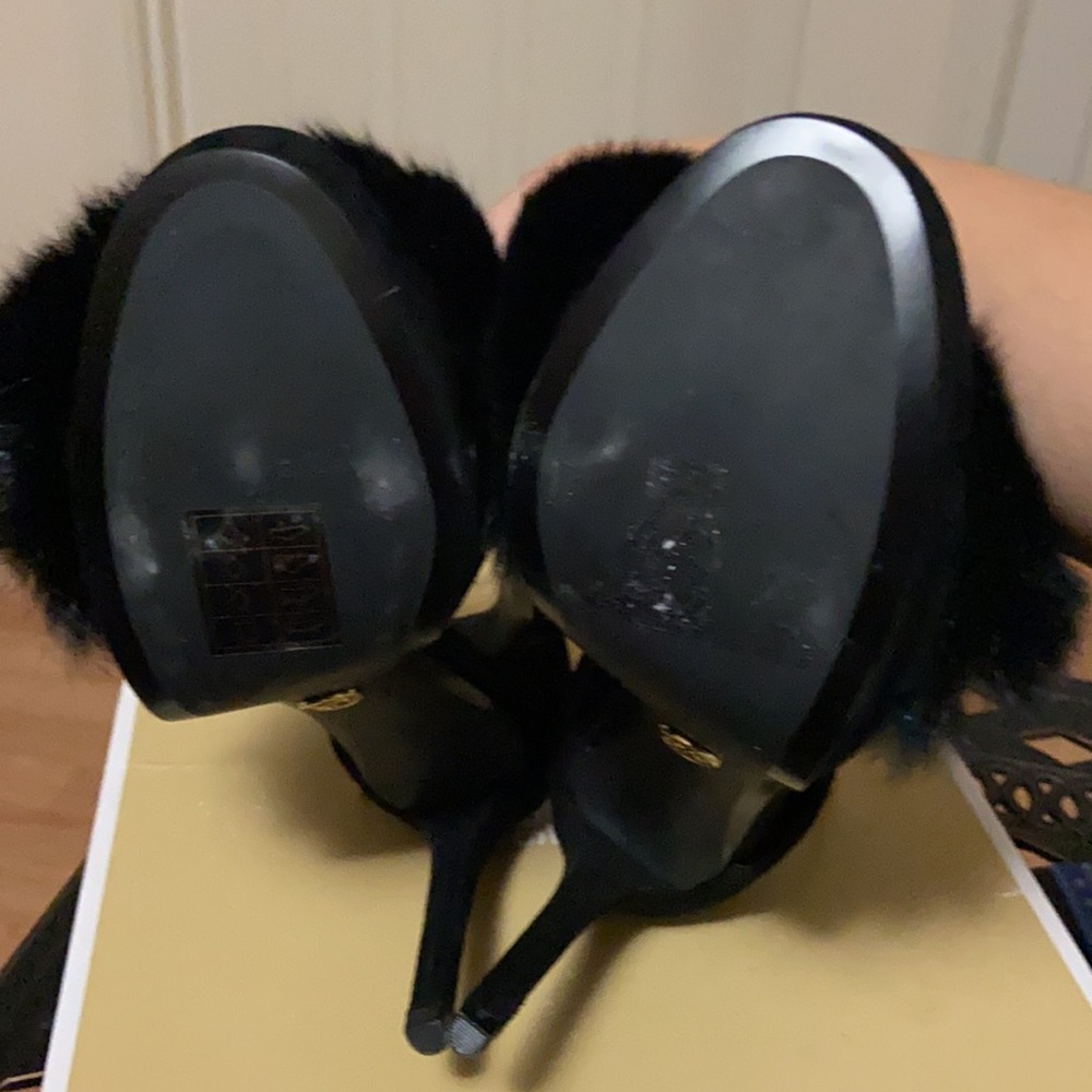 NEW Michael Kors Shoes - Picture 5 of 8